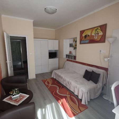 Tini Apartman Balatonfüred Exteriör bild