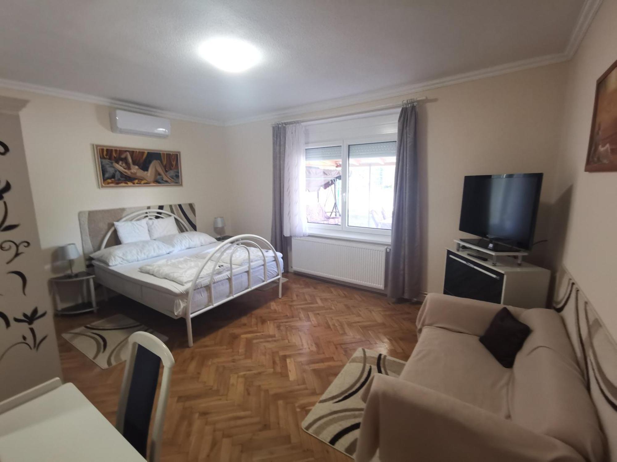 Tini Apartman Balatonfüred Exteriör bild