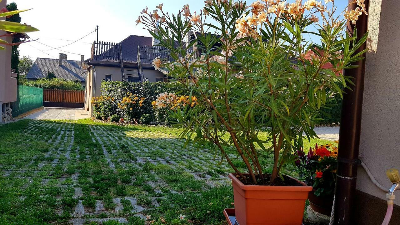 Tini Apartman Balatonfüred Exteriör bild