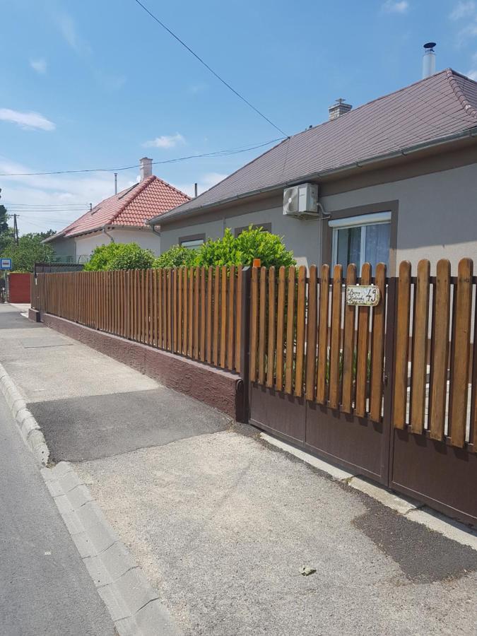 Tini Apartman Balatonfüred Exteriör bild